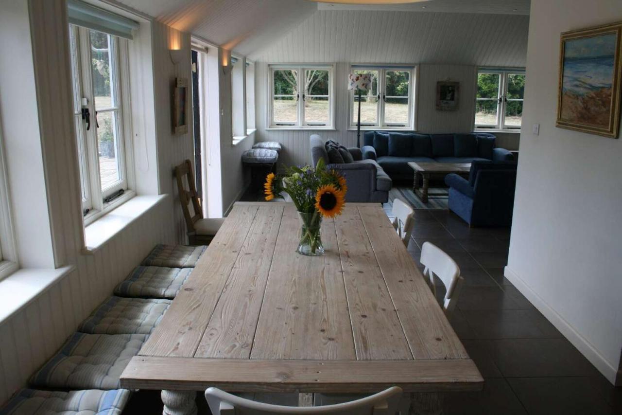 Greystone Cottage - Sea Views, Short Stroll To A Beautiful Sandy Beach Brook  Exterior foto
