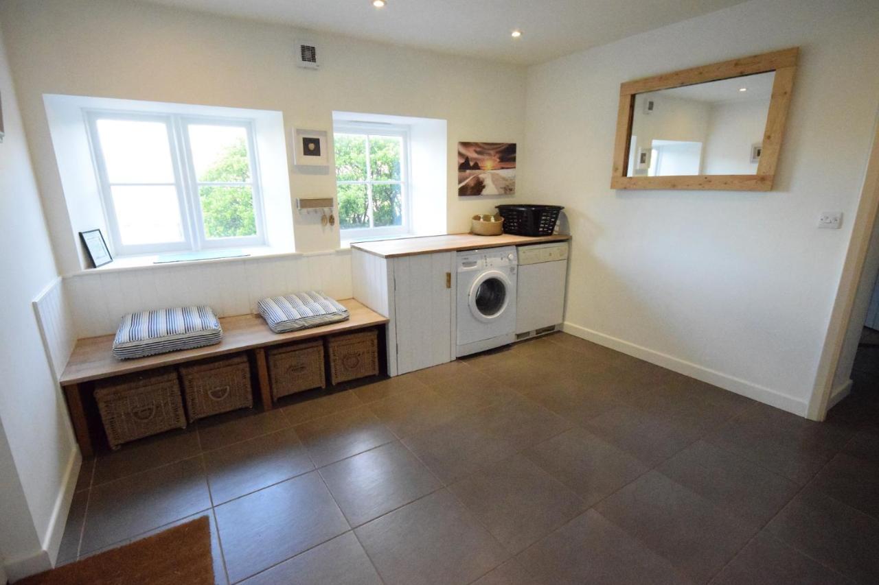 Greystone Cottage - Sea Views, Short Stroll To A Beautiful Sandy Beach Brook  Exterior foto