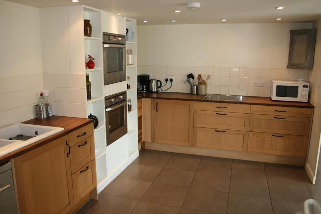 Greystone Cottage - Sea Views, Short Stroll To A Beautiful Sandy Beach Brook  Exterior foto